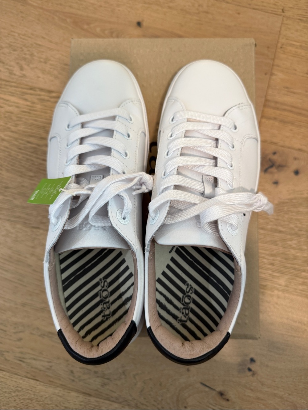 Taos Footwear White Low-Top Lace-Up Sneakers - Picture 2 of 4